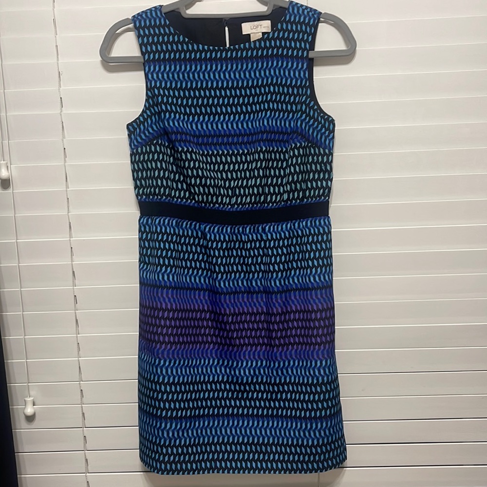 EUC ANN TAYLOR LOFT dress